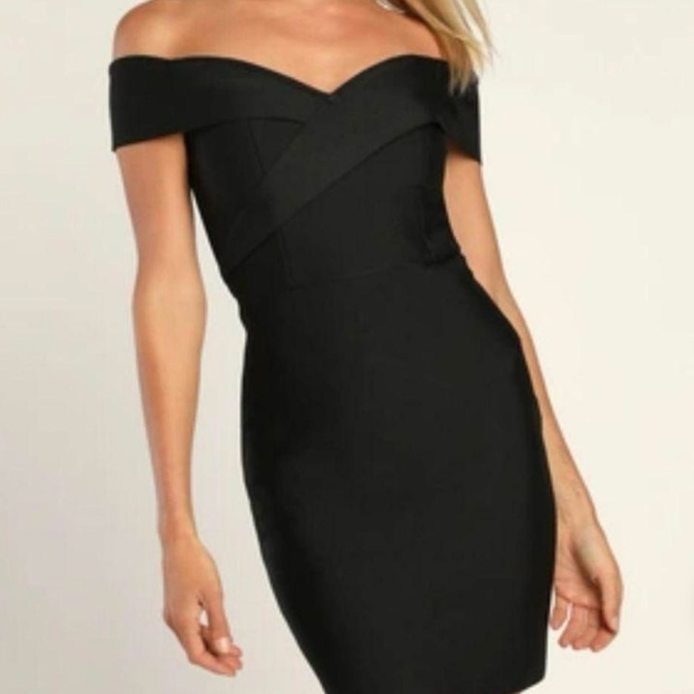 LULUS Classic Glam Off the Shoulder Black Dress Size small Style HL1002